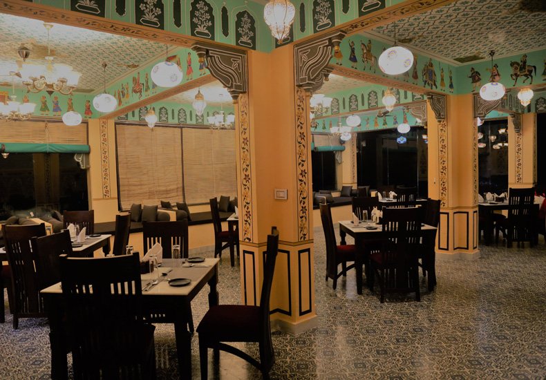 Best Bar &amp; Restaurant in Udaipur